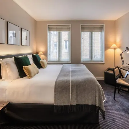 De Olive Aero Suites Near Delhi Airport